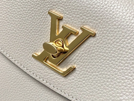 WIS LOUIS MM VUITTON EVER BB LOCKME 0821